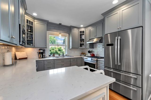 68 Woburn Street 68, Lexington, MA 02420