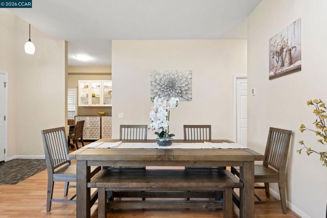 443 College Ave, Palo Alto, CA 94306