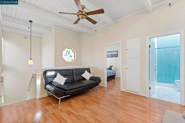443 College Ave, Palo Alto, CA 94306