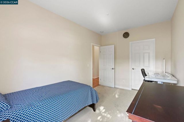 443 College Ave, Palo Alto, CA 94306