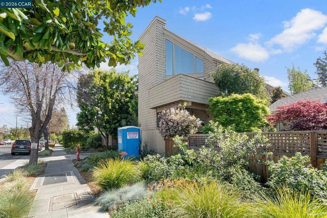 443 College Ave, Palo Alto, CA 94306
