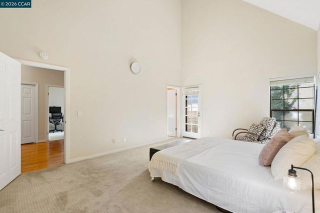 443 College Ave, Palo Alto, CA 94306