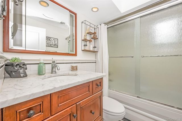 48 McKinley Street, Massapequa Park, NY 11762