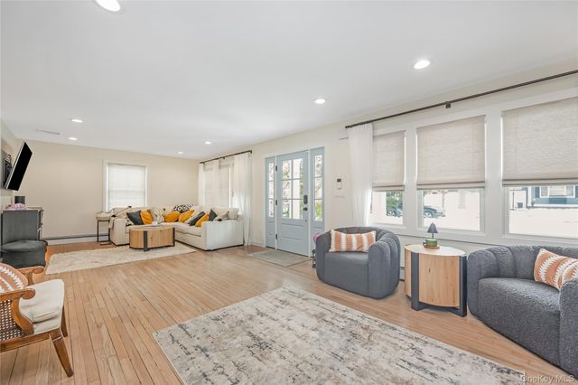 48 McKinley Street, Massapequa Park, NY 11762