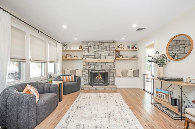 48 McKinley Street, Massapequa Park, NY 11762