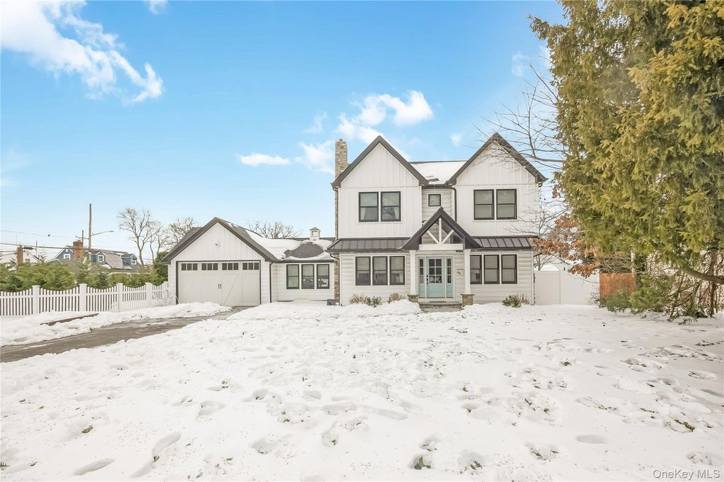 48 McKinley Street, Massapequa Park, NY 11762