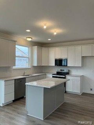 6190 Parker Drive, Linden, MI 48451