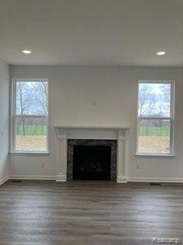 6190 Parker Drive, Linden, MI 48451