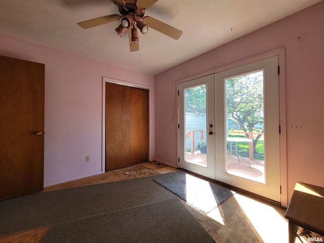 1529 BACON Street, Pekin, IL 61554