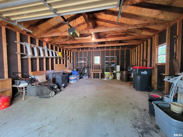 1529 BACON Street, Pekin, IL 61554