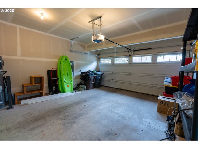 3822 Se WILLAMETTE Ave, Hillsboro, OR 97123