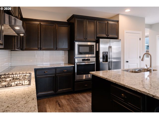 3822 Se WILLAMETTE Ave, Hillsboro, OR 97123