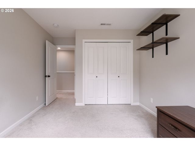 3822 Se WILLAMETTE Ave, Hillsboro, OR 97123