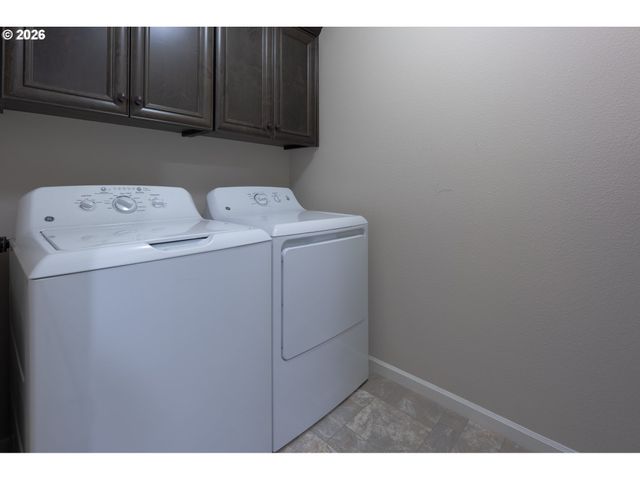 3822 Se WILLAMETTE Ave, Hillsboro, OR 97123