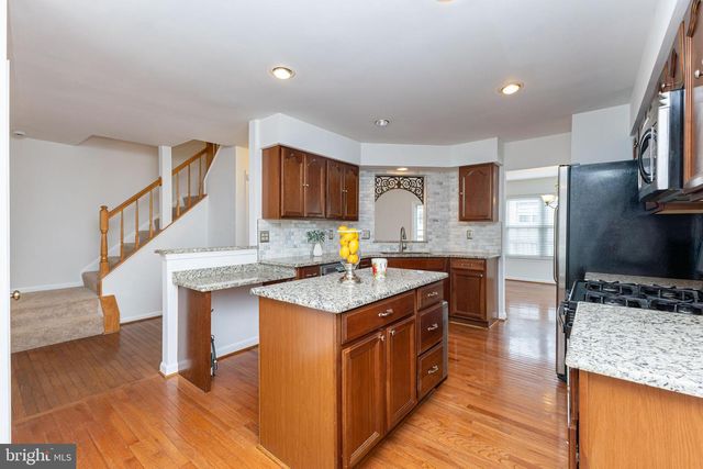 6751 JENNY LEIGH CT, Centreville, VA 20121