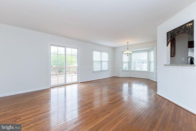 6751 JENNY LEIGH CT, Centreville, VA 20121