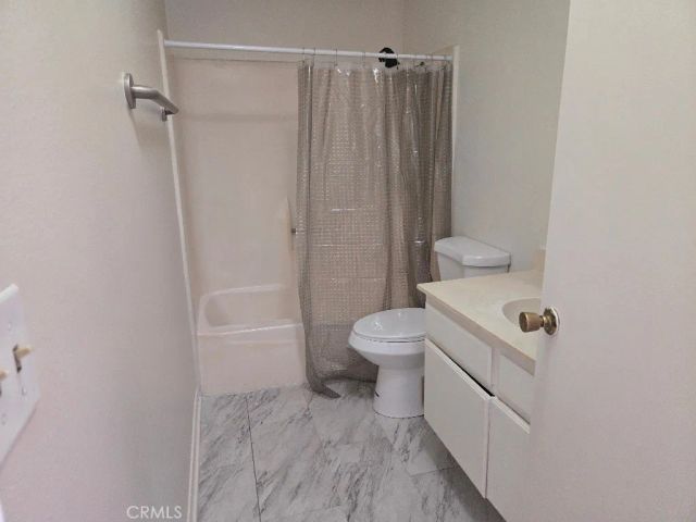 5950 Imperial, South Gate, CA 90280