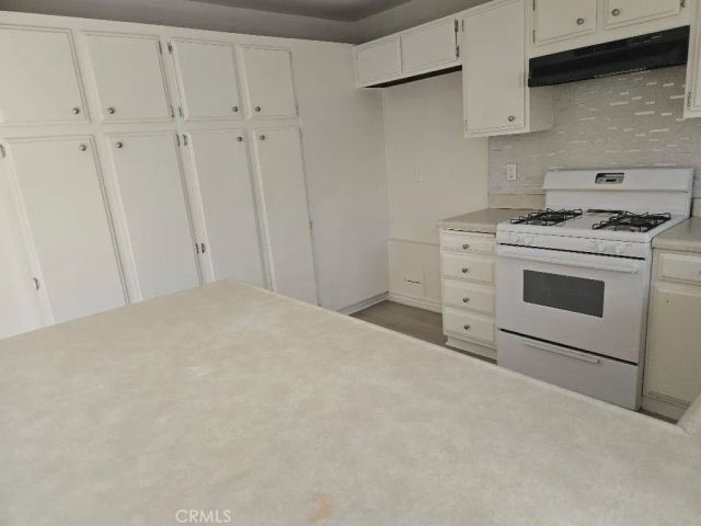 5950 Imperial, South Gate, CA 90280