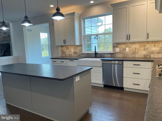 73 RUTH AVE, Phoenixville, PA 19460