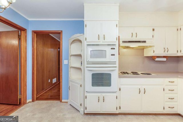 4424 Locksley Road, Tucker, GA 30084