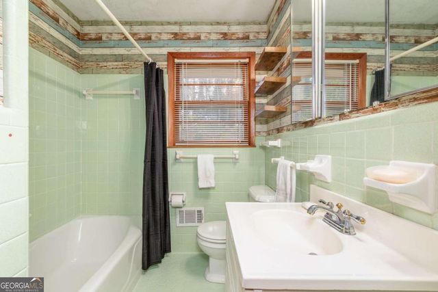 4424 Locksley Road, Tucker, GA 30084