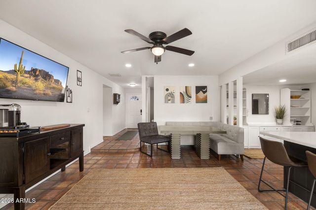 2523 W ONZA Avenue, Mesa, AZ 85202