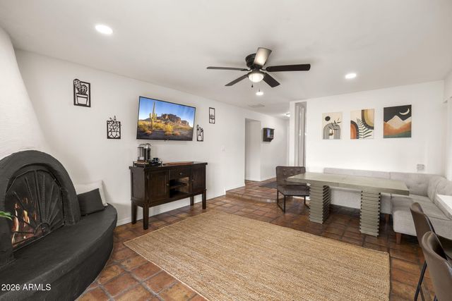 2523 W ONZA Avenue, Mesa, AZ 85202