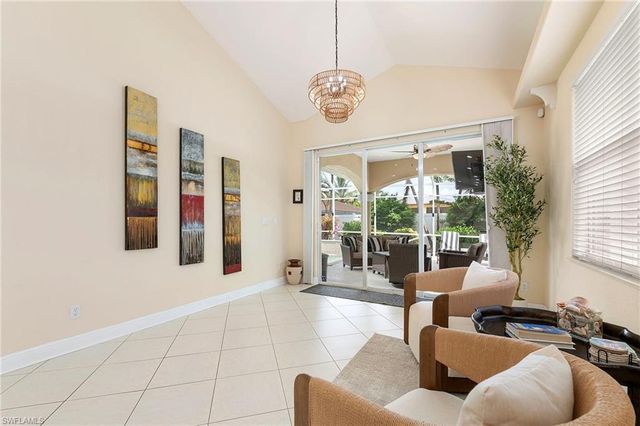 651 106th AVE N, Naples, FL 34108