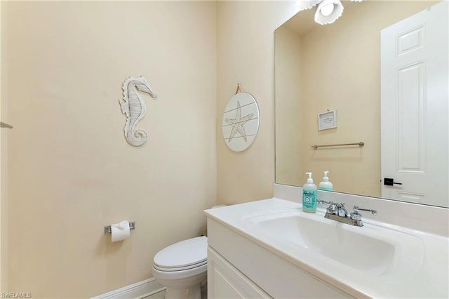 651 106th AVE N, Naples, FL 34108