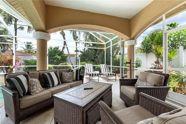 651 106th AVE N, Naples, FL 34108