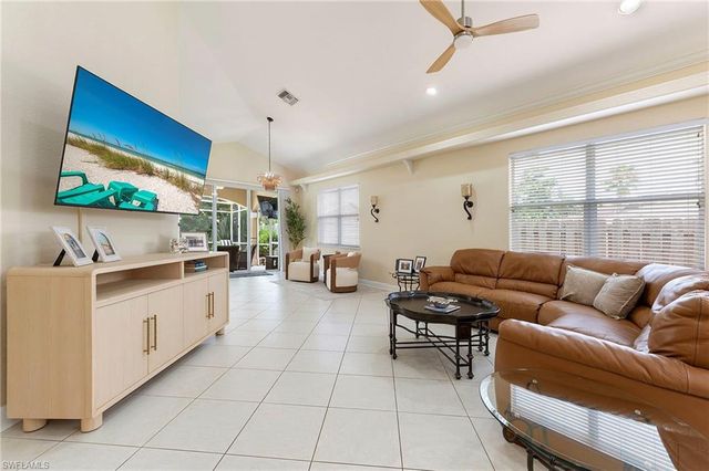 651 106th AVE N, Naples, FL 34108