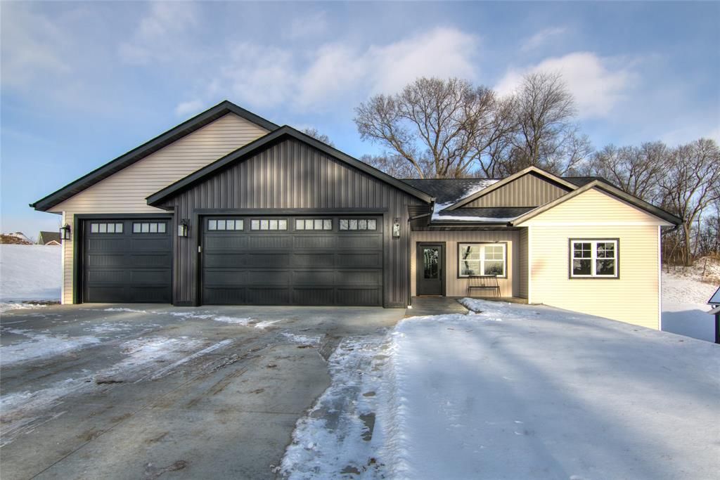 1838 Tucker Trail, Eau Claire, WI 54703