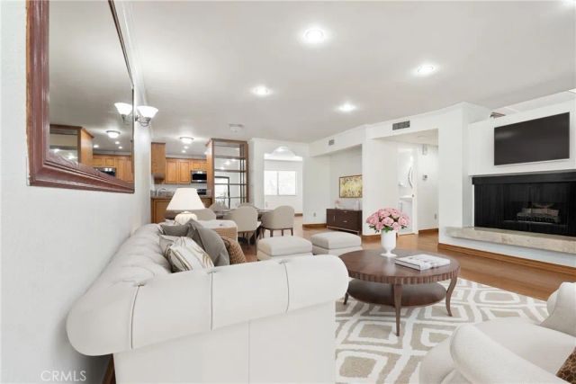 7137 Shoup 39, West Hills, CA 91307