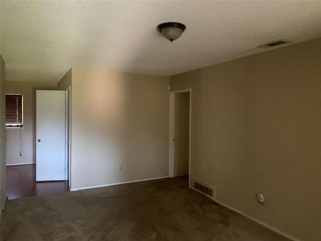 625 Seaside Drive, Dallas, TX 75232