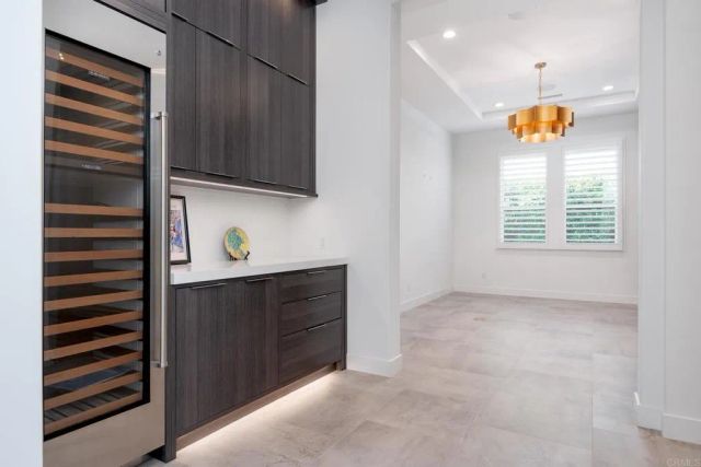 6179 Summit Crest Circle, San Diego, CA 92130