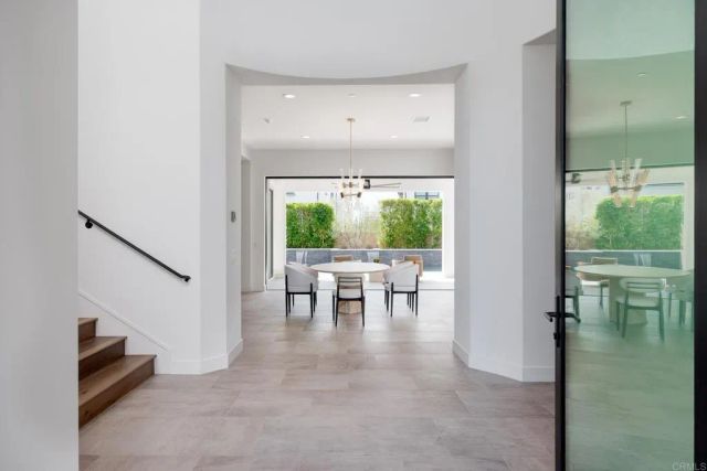 6179 Summit Crest Circle, San Diego, CA 92130