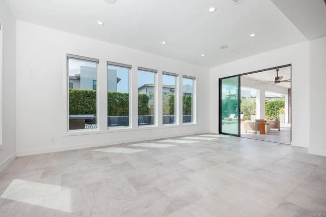 6179 Summit Crest Circle, San Diego, CA 92130