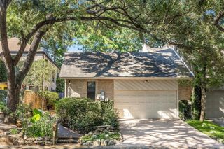 9109 Briar Forest Drive, Houston, TX 77024