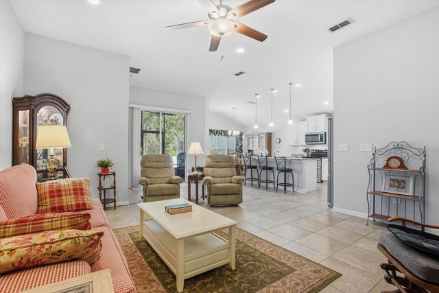 824 Pullman Cir, St Augustine, FL 32084