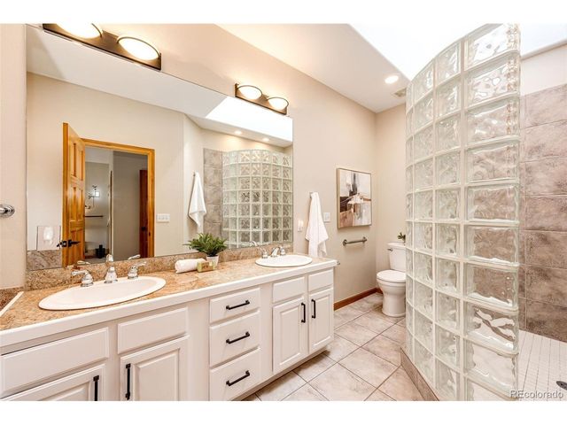 404 E Lake Pl, Centennial, CO 80121