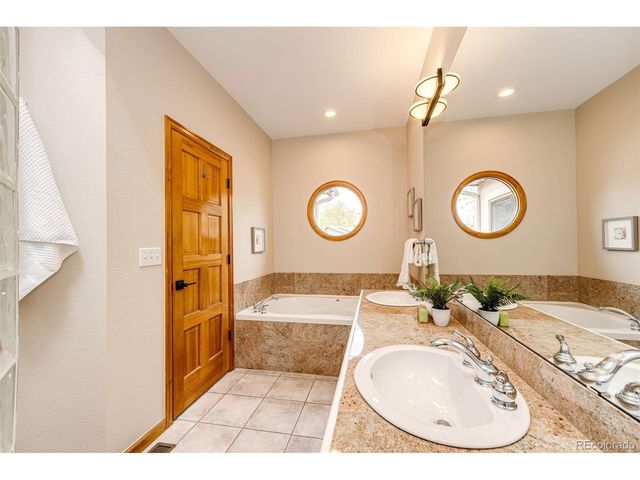 404 E Lake Pl, Centennial, CO 80121