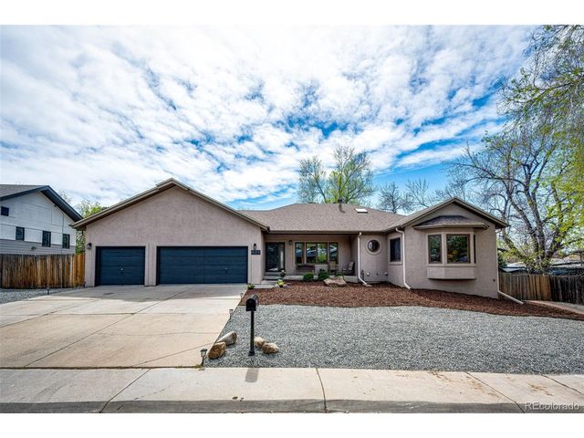 404 E Lake Pl, Centennial, CO 80121