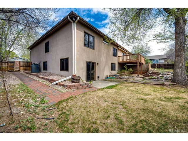 404 E Lake Pl, Centennial, CO 80121