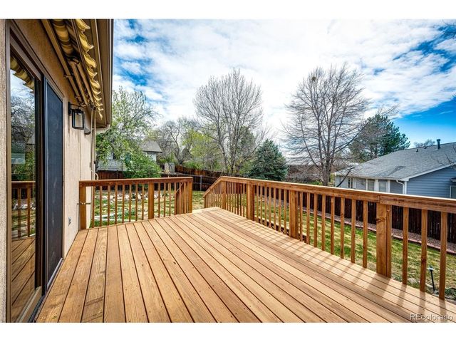 404 E Lake Pl, Centennial, CO 80121