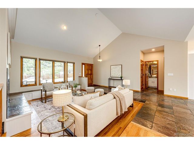 404 E Lake Pl, Centennial, CO 80121