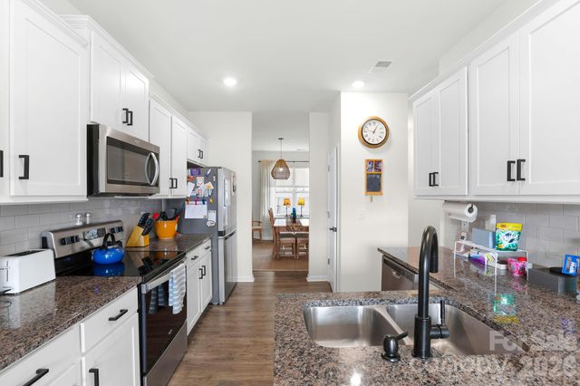 232 Marathon Lane, Candler, NC 28715