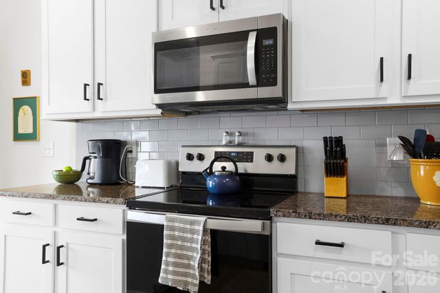 232 Marathon Lane, Candler, NC 28715