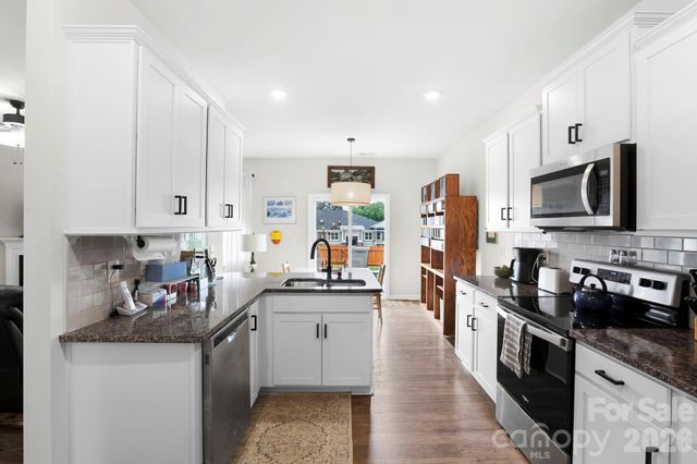 232 Marathon Lane, Candler, NC 28715