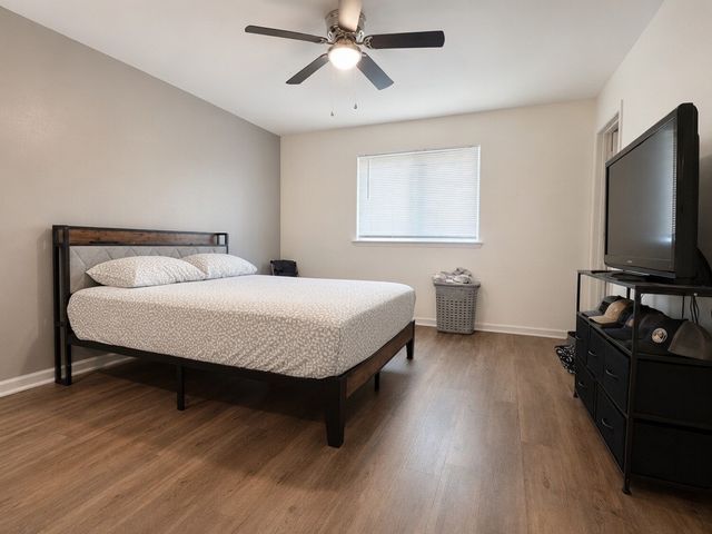 524 Cole Avenue, Saginaw, TX 76179
