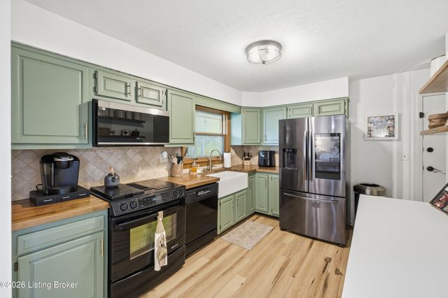 2614 Tregaron Ave, Jeffersontown, KY 40299